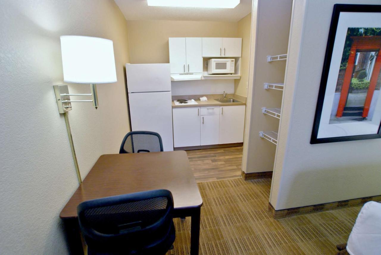 Extended Stay America Suites - Bakersfield - California Avenue Exterior foto